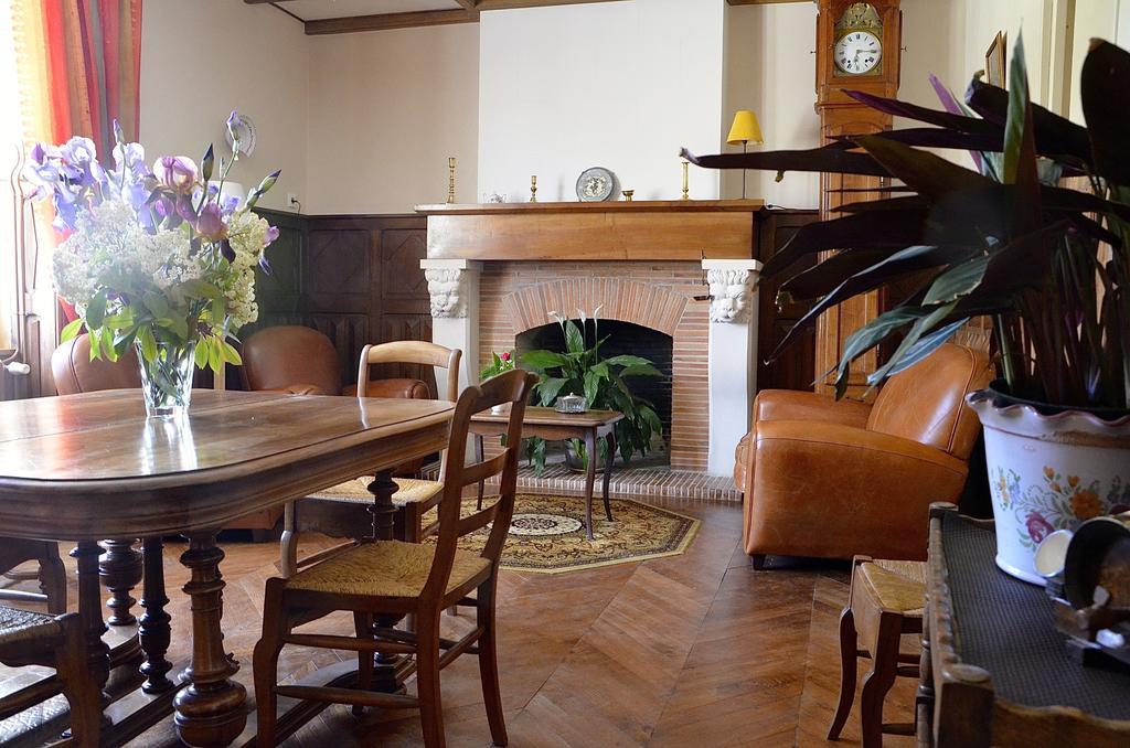 Le Vieux Noyer Bed & Breakfast Saint-Maurice-de-Tavernole Exterior foto