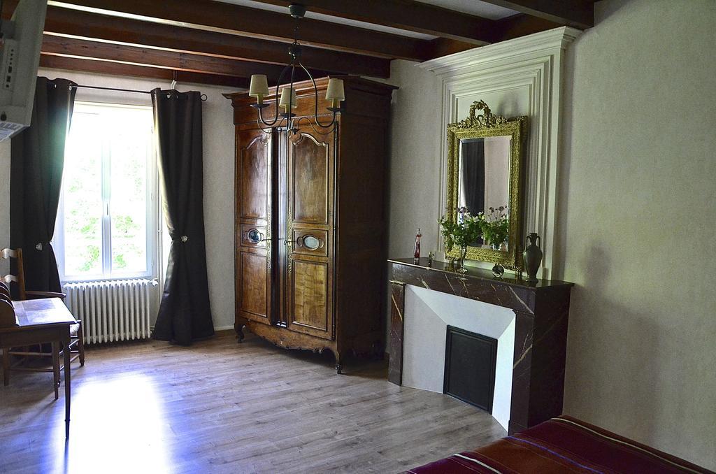 Le Vieux Noyer Bed & Breakfast Saint-Maurice-de-Tavernole Cameră foto